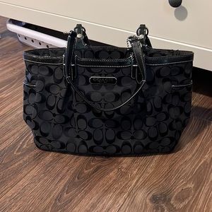 Coach shoulder bag